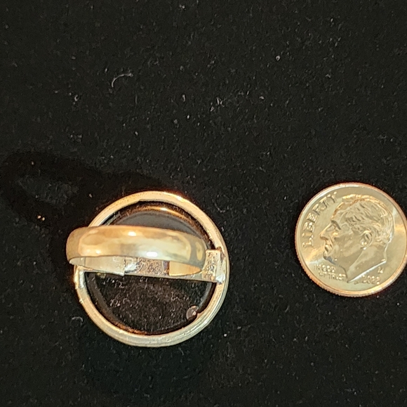 Onyx Ring - Picture 4 of 5